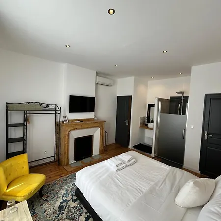 Bed & Breakfast Salutbb D'hote *