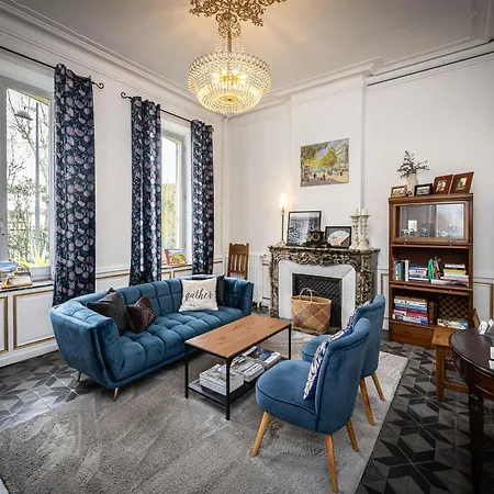 Salutbb D'hote Bed & Breakfast
