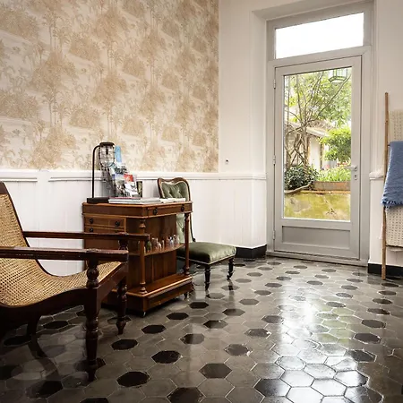 Salutbb D'hote Готель типу 