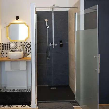 Salutbb D'hote Bed & Breakfast Carcassonne