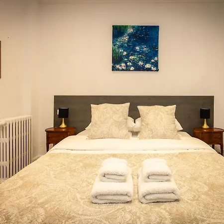 Bed & Breakfast Salutbb D'hote Carcassonne