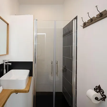 Salutbb D'hote Bed & Breakfast Carcassonne