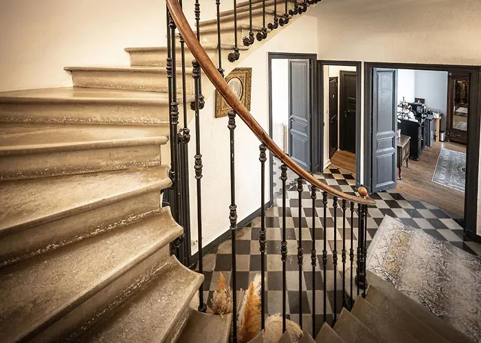 Salutbb D'hote 4* Каркассон