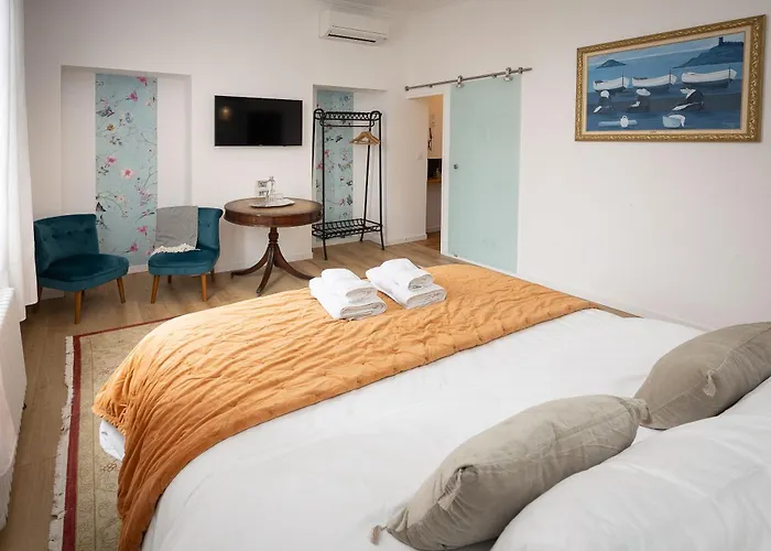 Salutbb D'hote Каркассонн