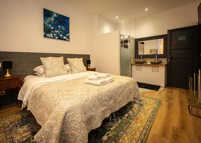 Salutbb D'hote Каркассон