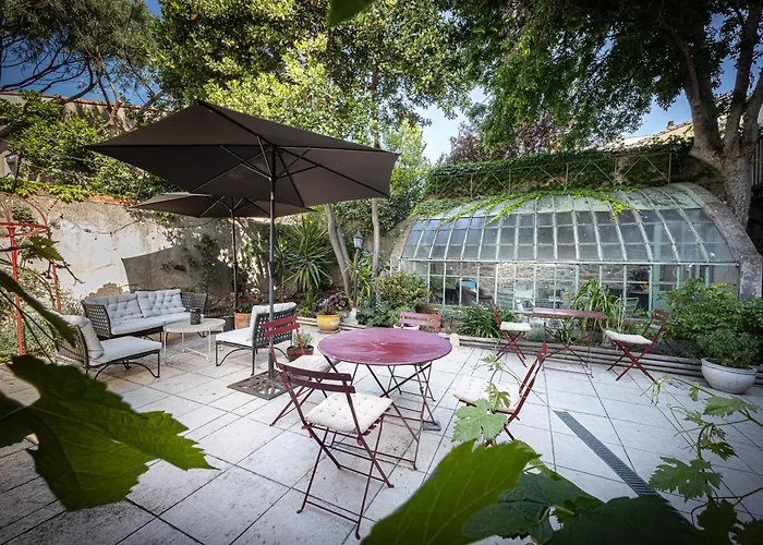 Salutbb D'hote Готель типу 